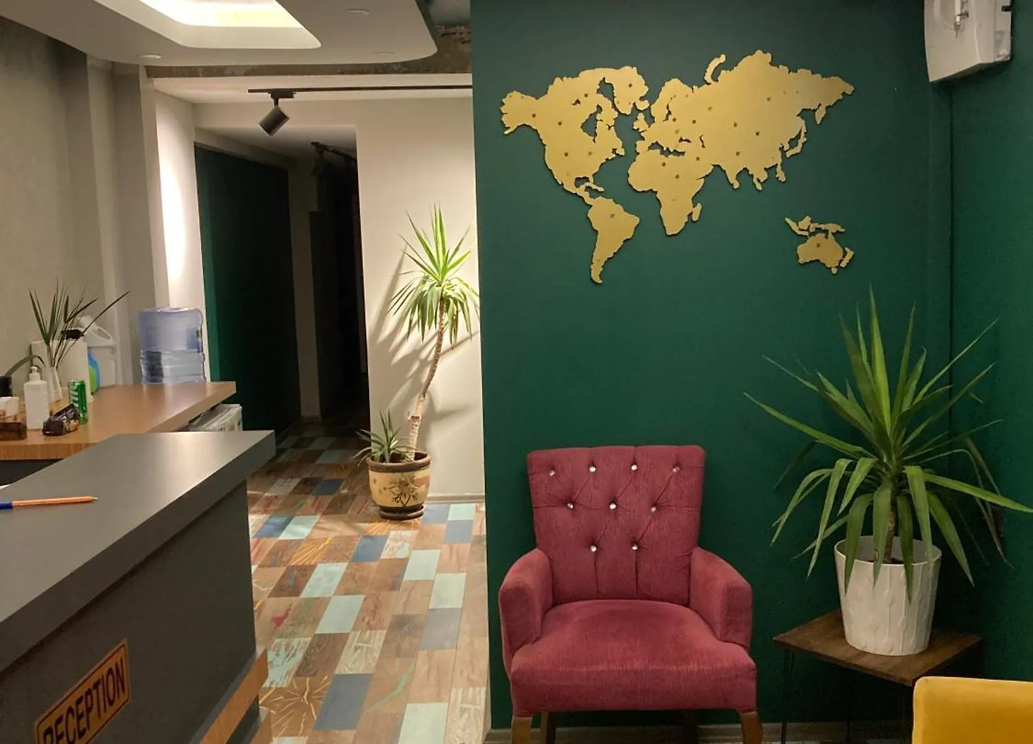 ホームステイ Vero Hotel イズミル